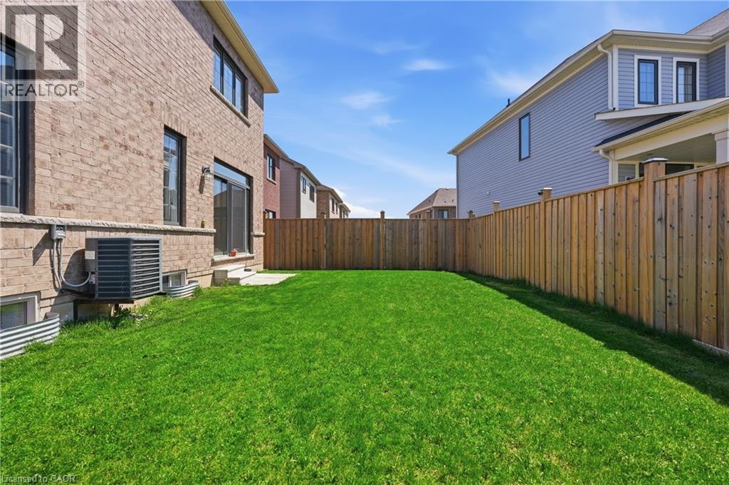 57 THOMPSON Road — photo 32