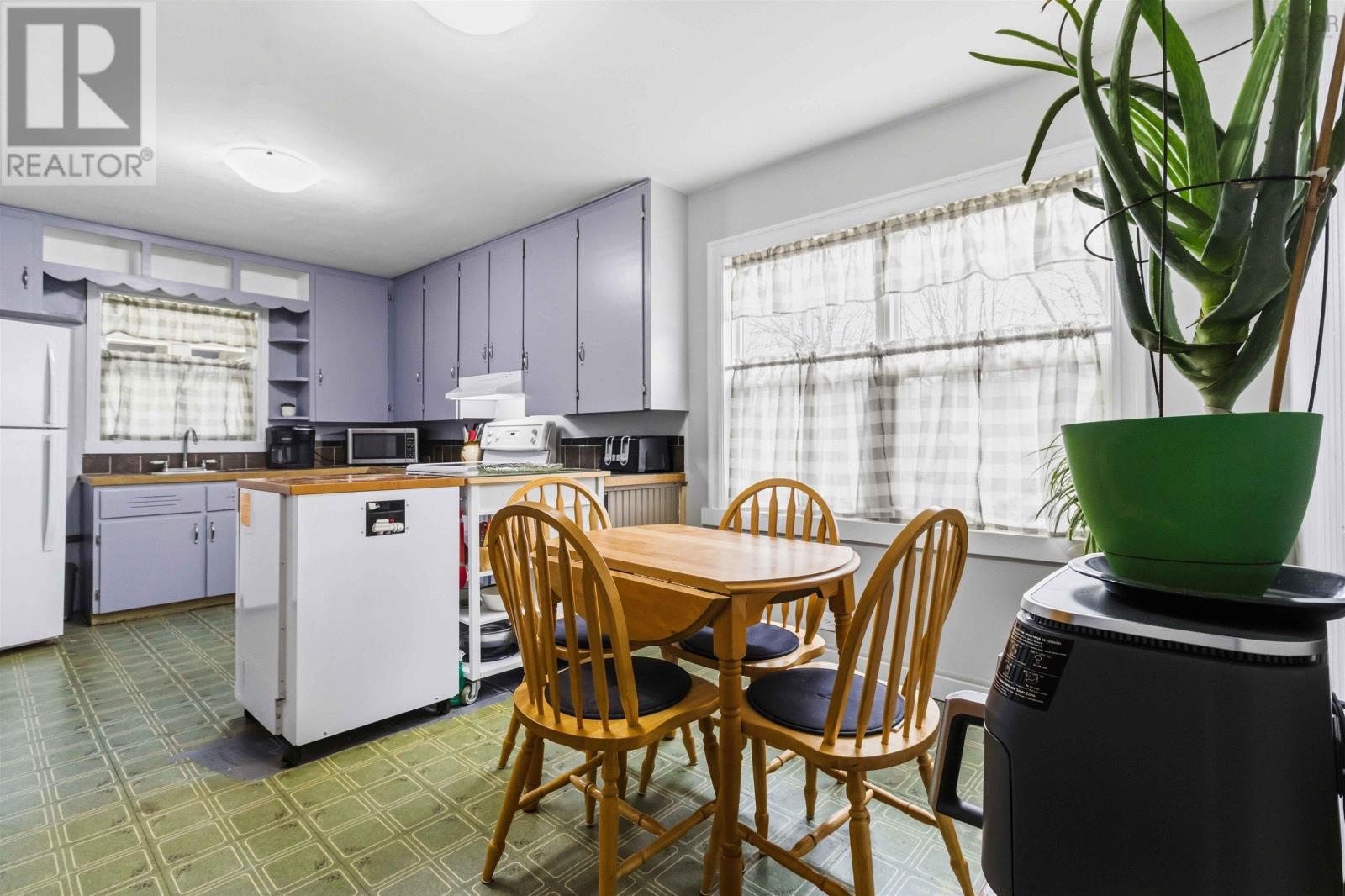 Property 10 of 50 of 6486 Highway 3