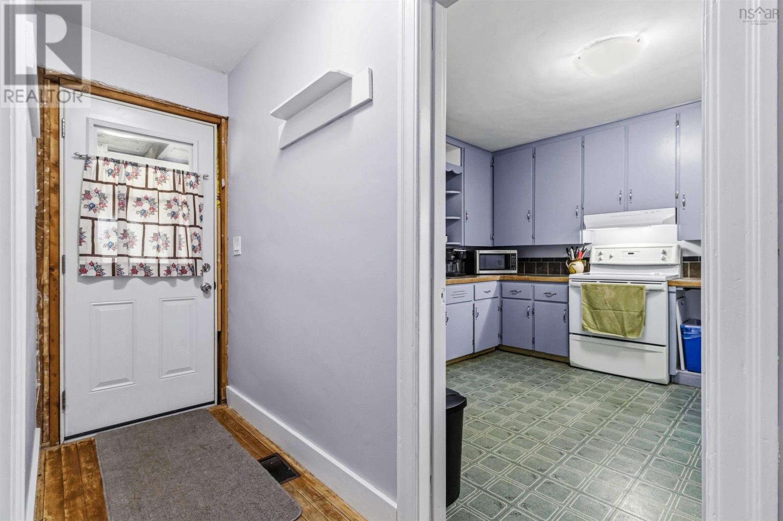 Property 7 of 50 of 6486 Highway 3