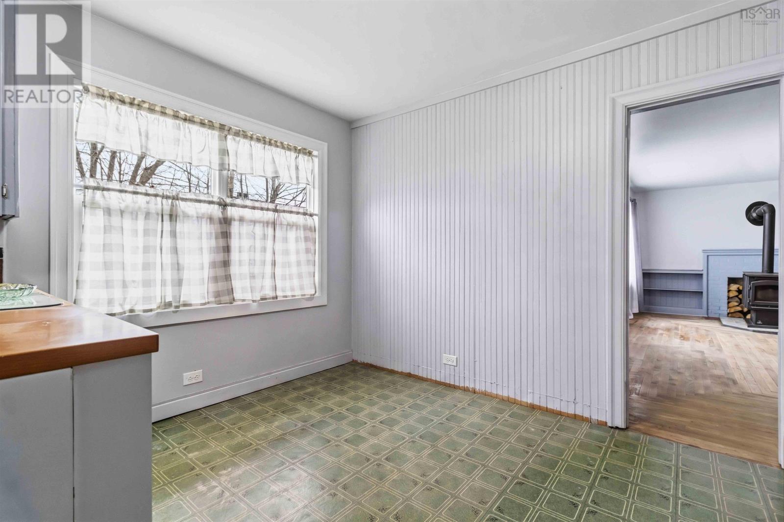 Property 9 of 50 of 6486 Highway 3