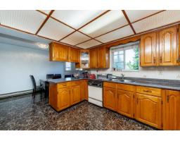 8879 141b Street, Surrey, BC V3V7W5 Photo 10