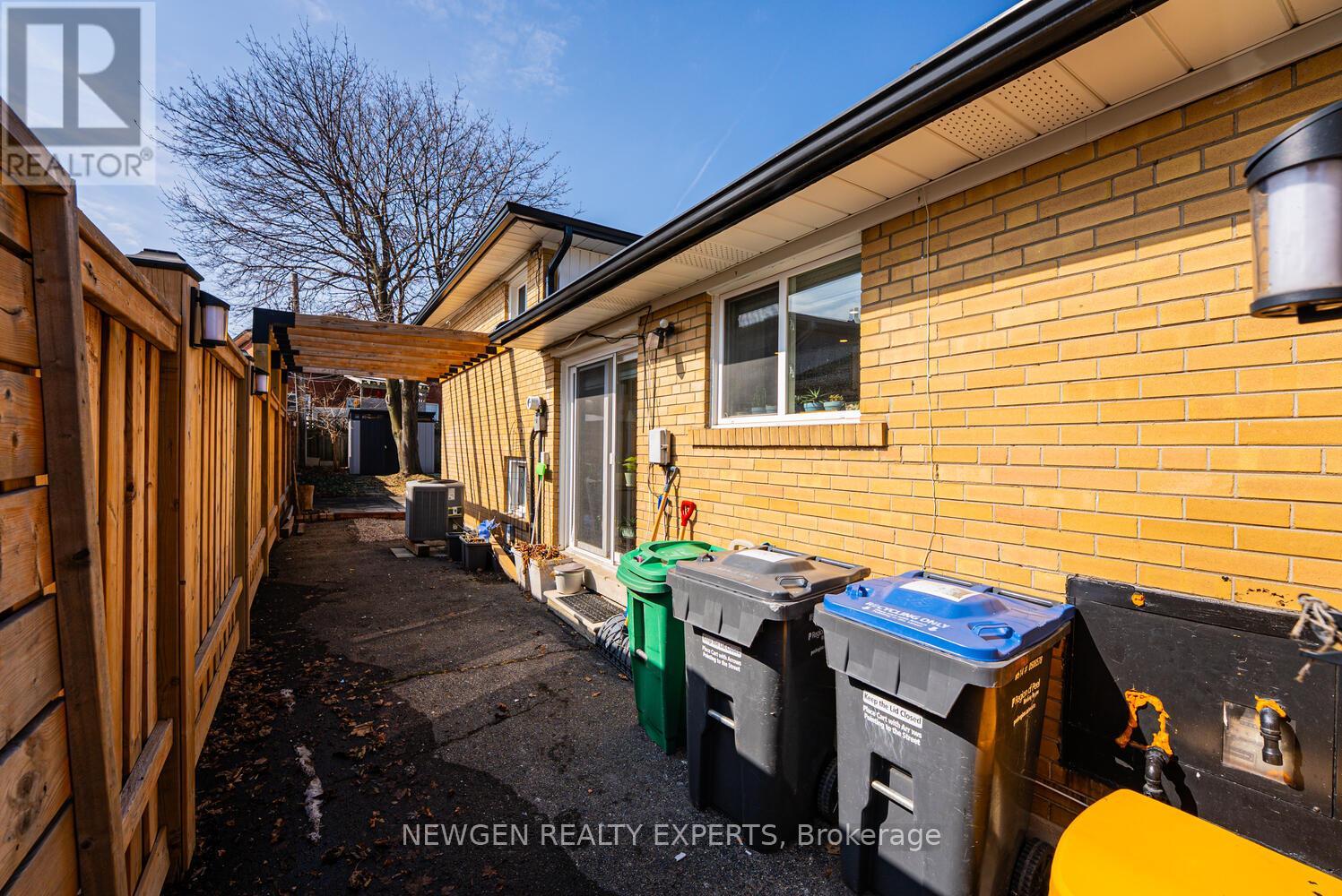 45 GRANGE DRIVE — photo 40