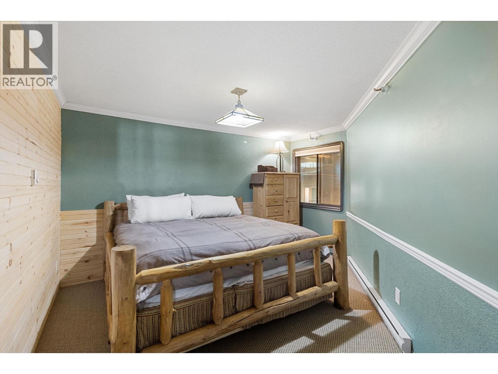 #321 20 Kettle View Road - 18