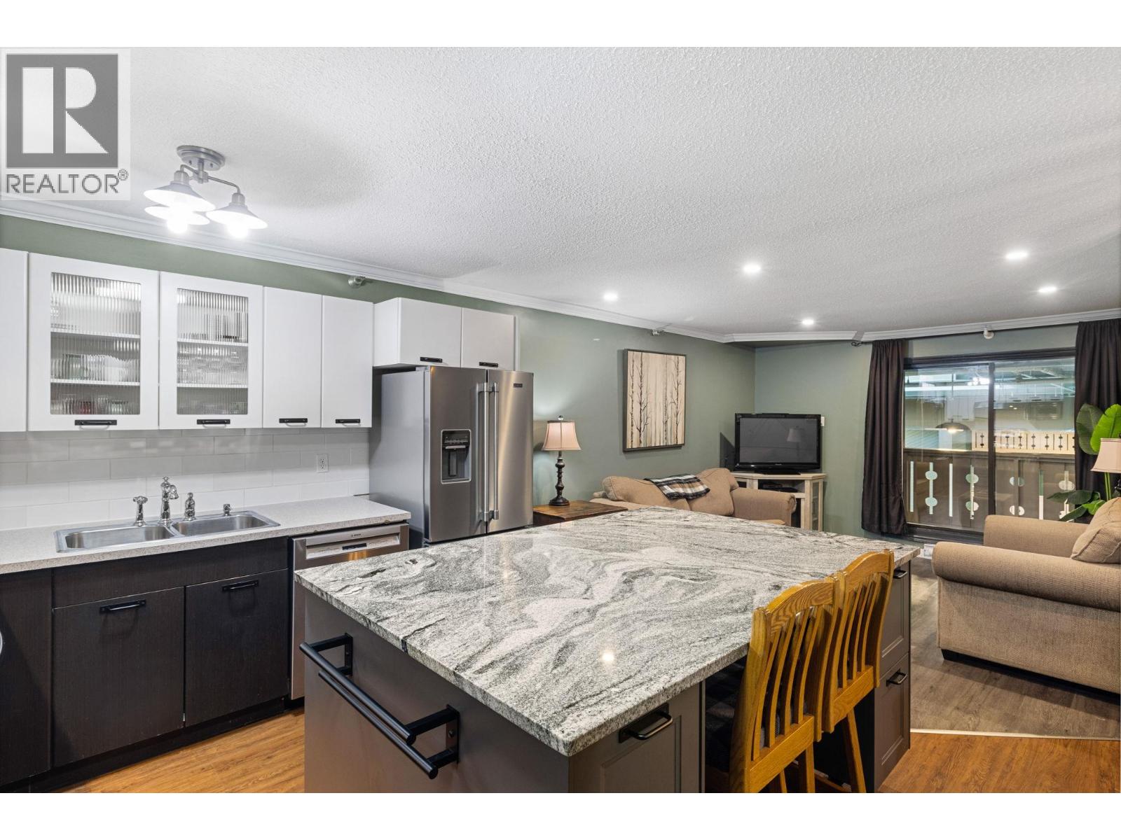 321 20 Kettle View Road, Big White