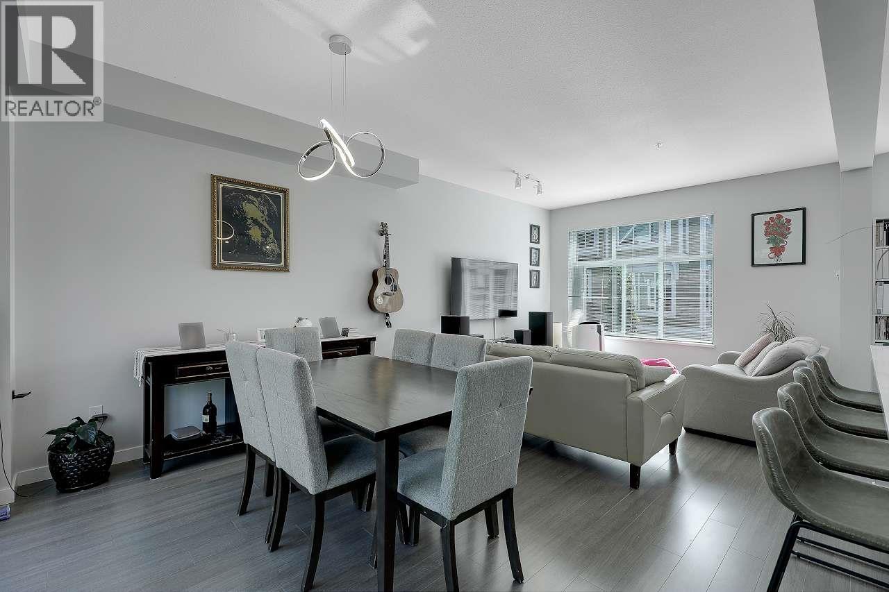 2802 23061 LOUGHEED AVENUE, Maple Ridge