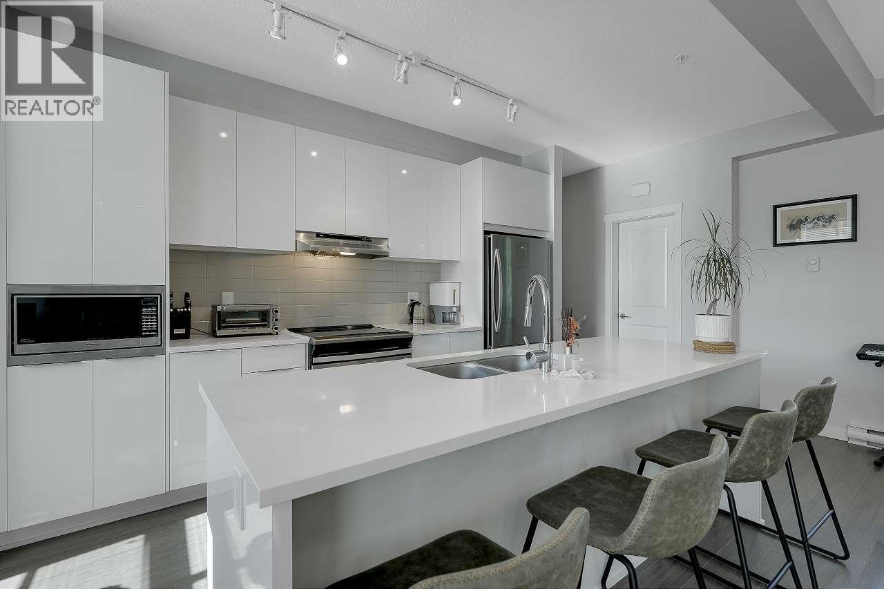 2802 23061 LOUGHEED AVENUE, Maple Ridge