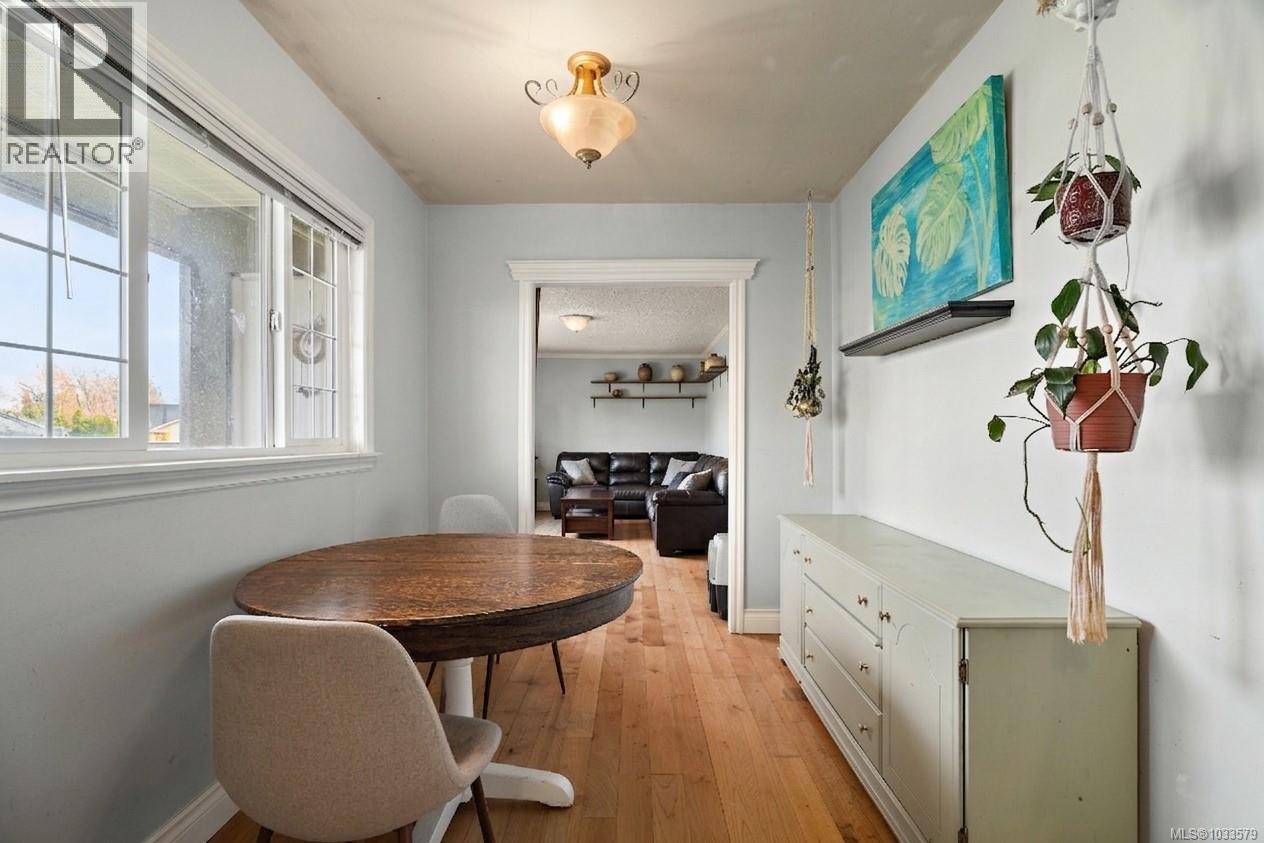 349 Hilchey Rd - 4