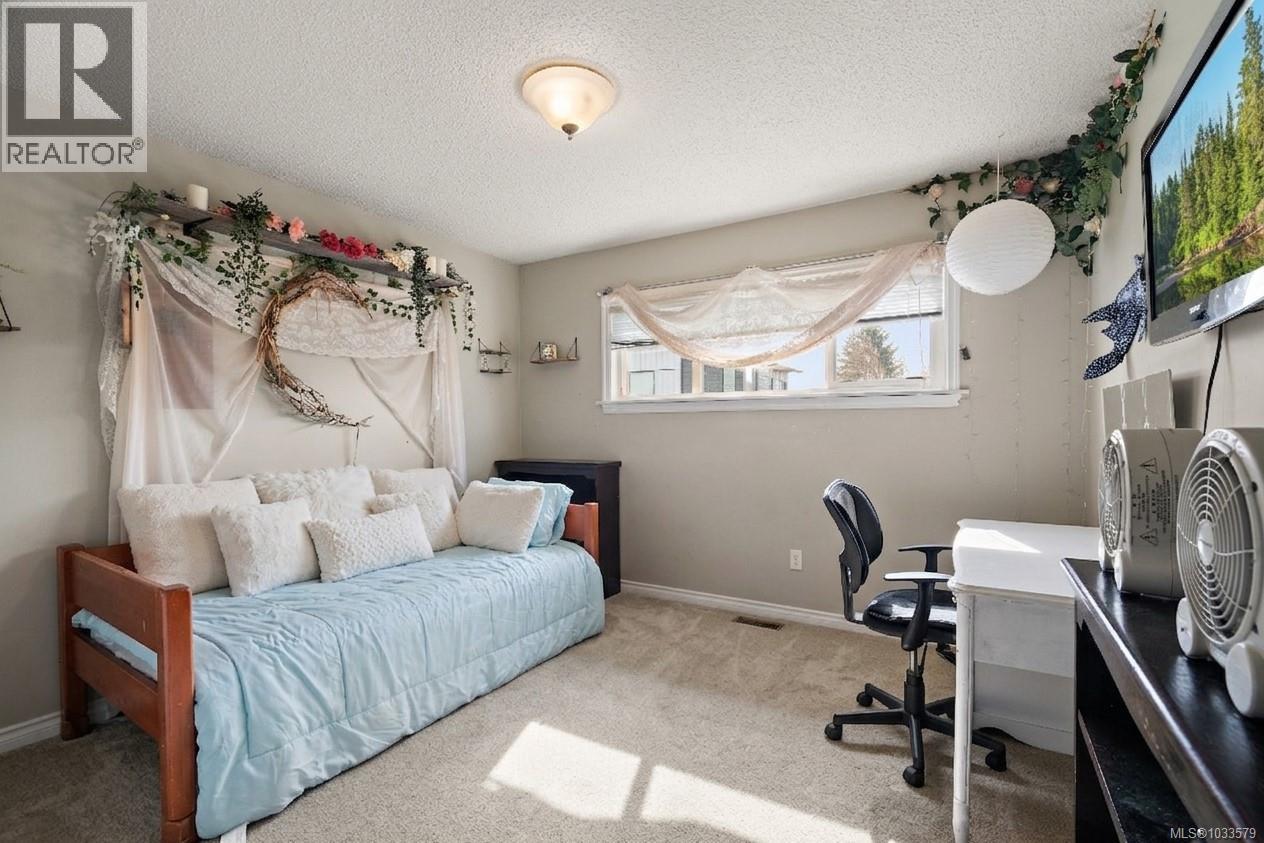 349 Hilchey Rd - 9