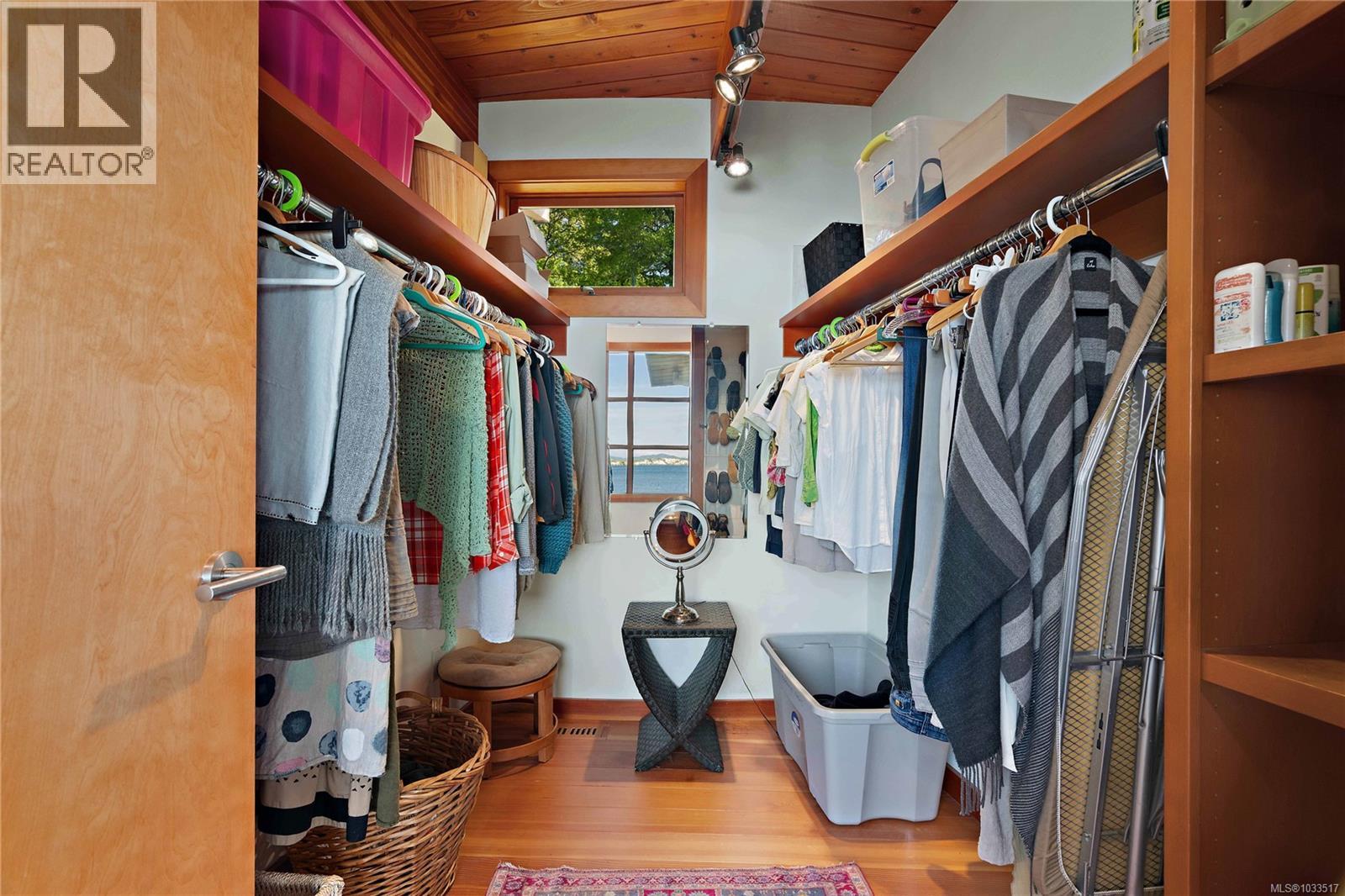 1228 & 1232 Greenleaf Lane - 31