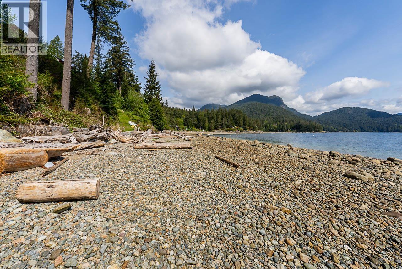 766 THE GROVE ROAD, Gambier Island