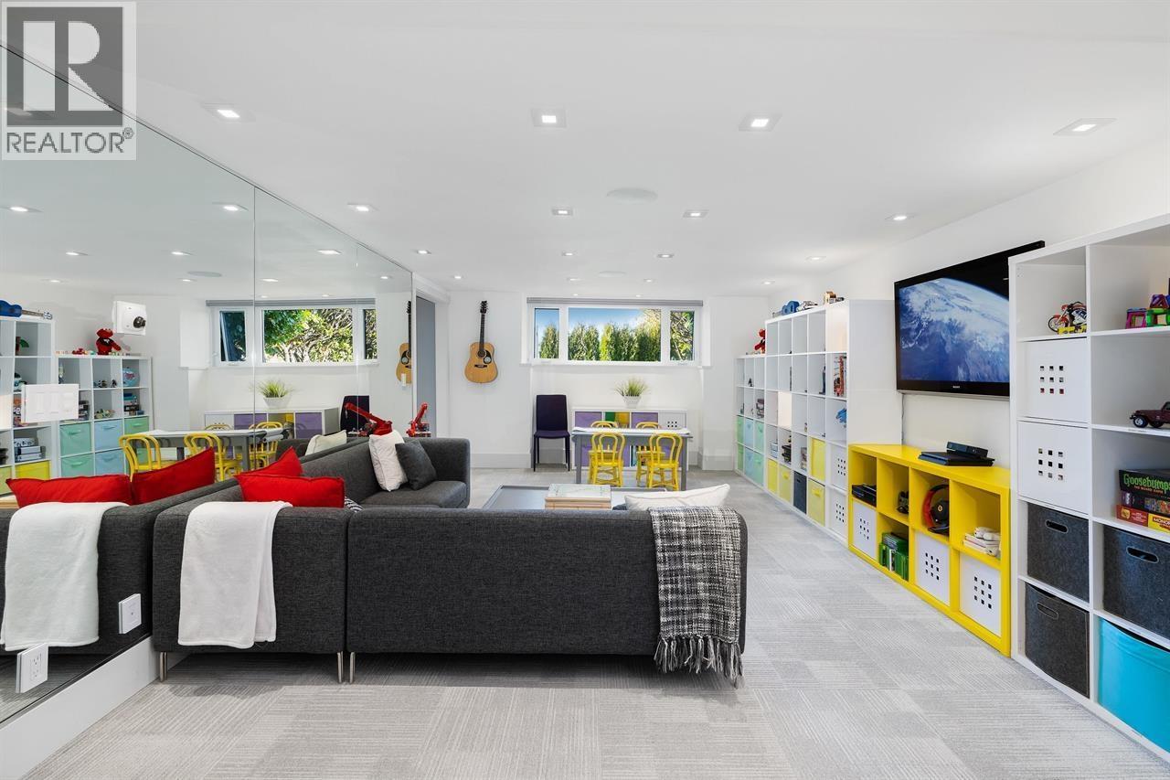 1388 21ST STREET, West Vancouver