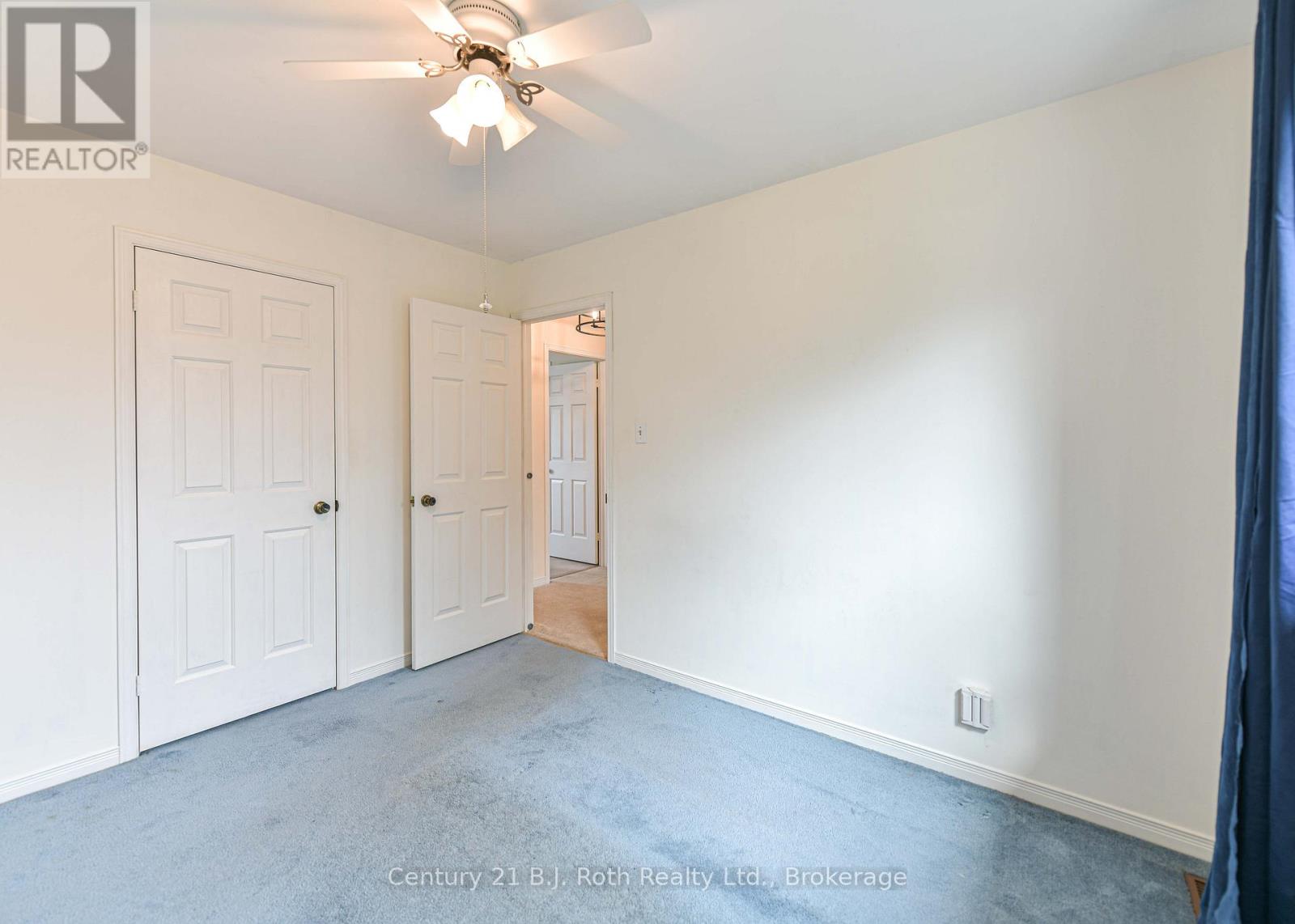 8 CARMICHAEL COURT - 31