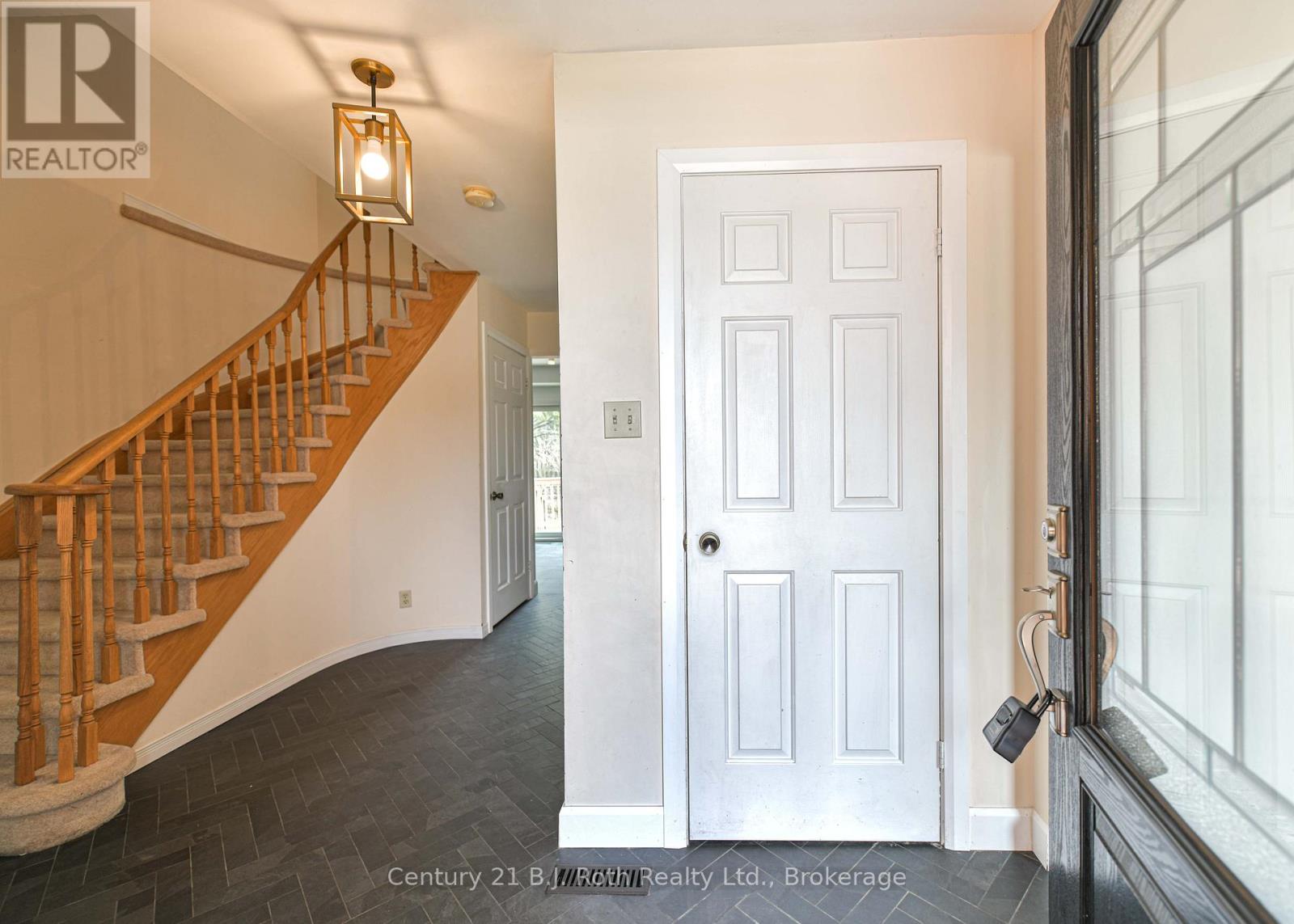 8 CARMICHAEL COURT - 8