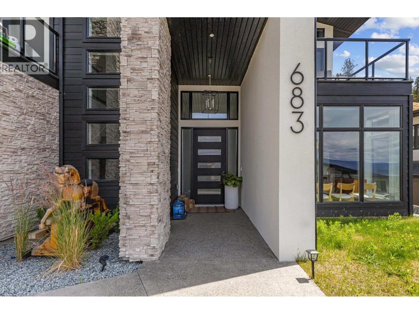  683 Deans Drive, Kelowna