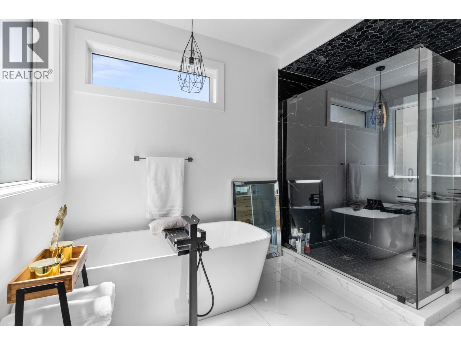  683 Deans Drive, Kelowna