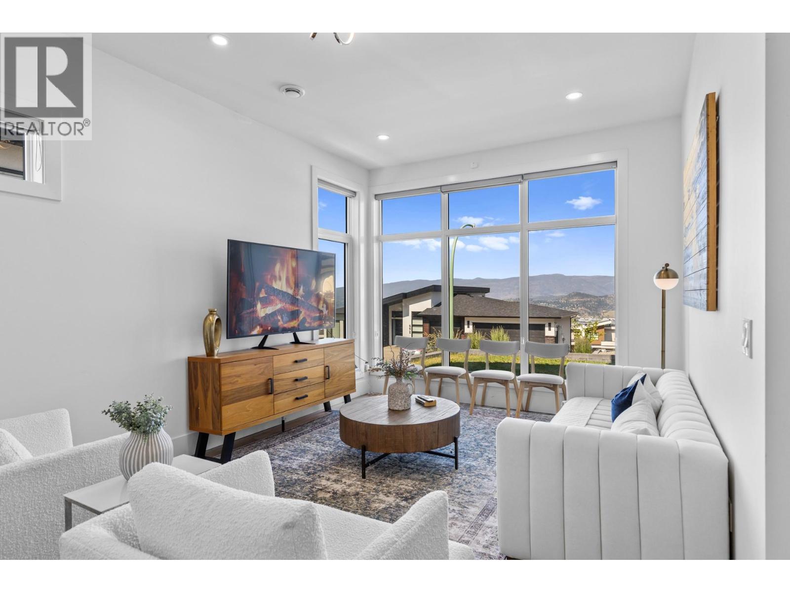  683 Deans Drive, Kelowna