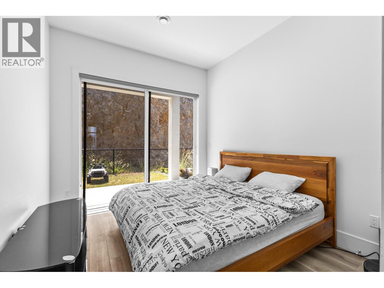  683 Deans Drive, Kelowna