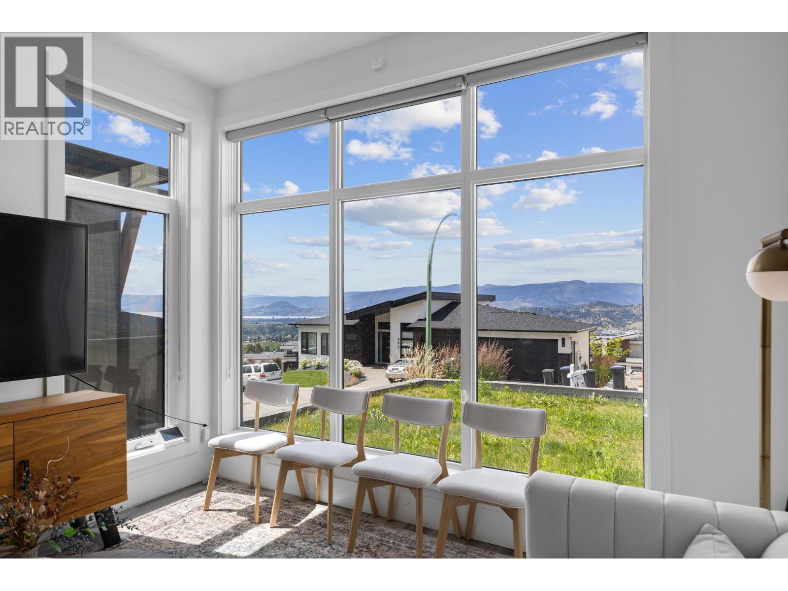  683 Deans Drive, Kelowna