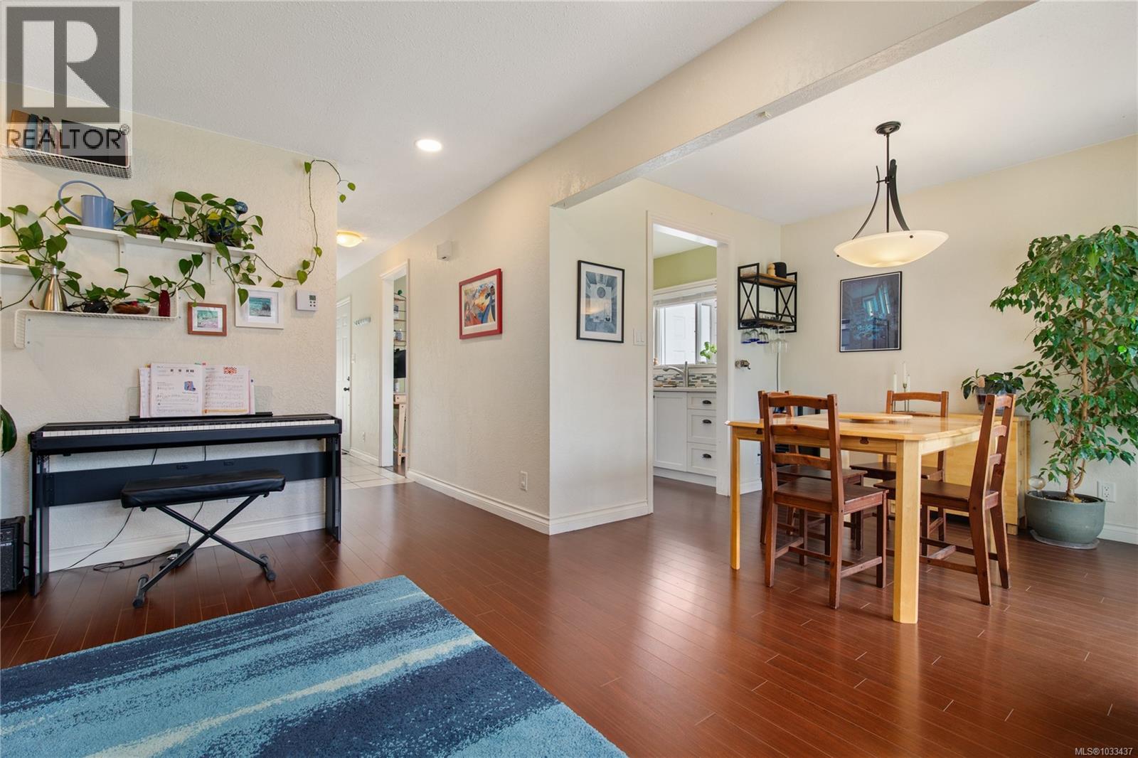 7 400 Culduthel Road, Saanich