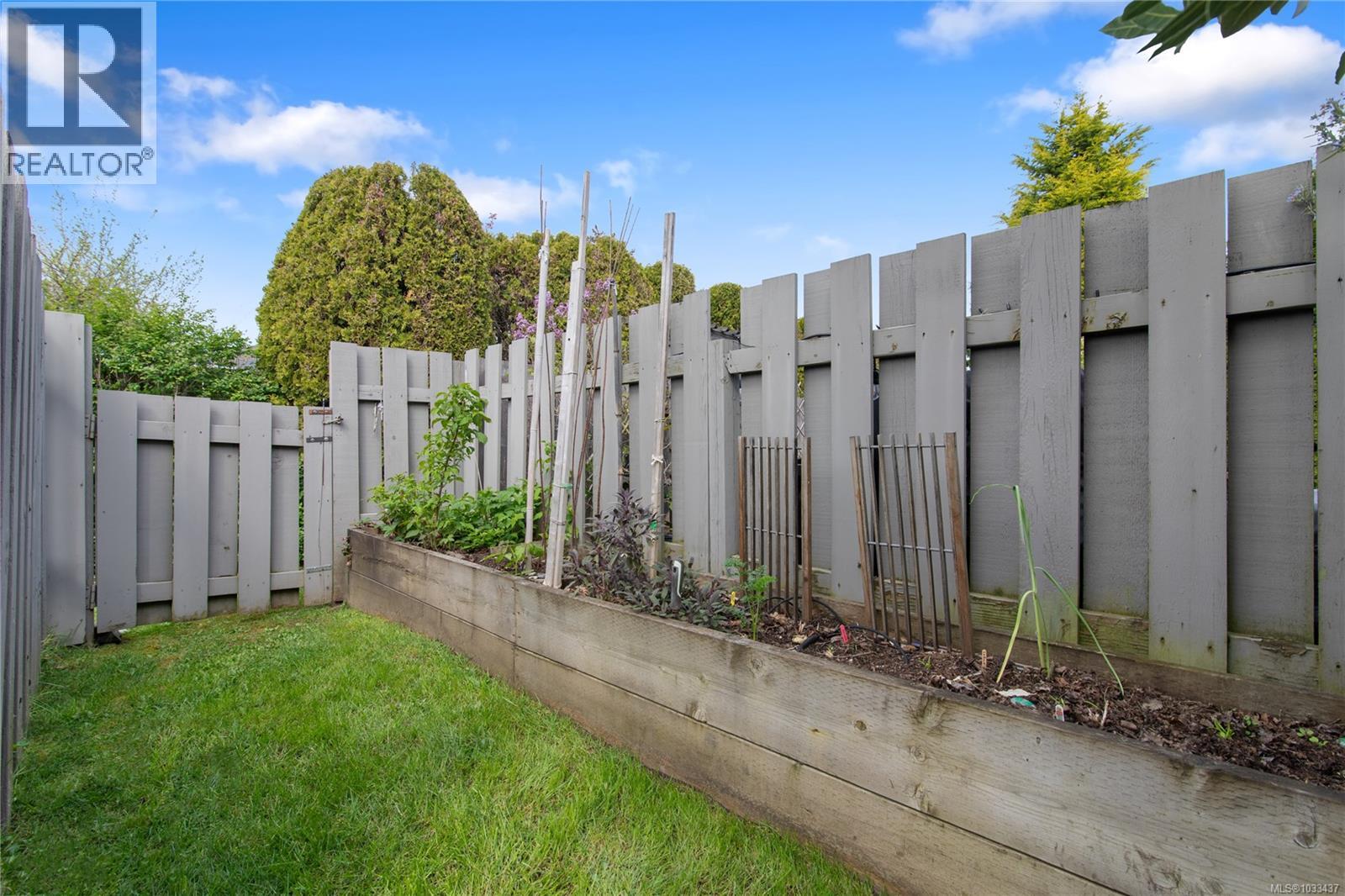 7 400 Culduthel Road, Saanich