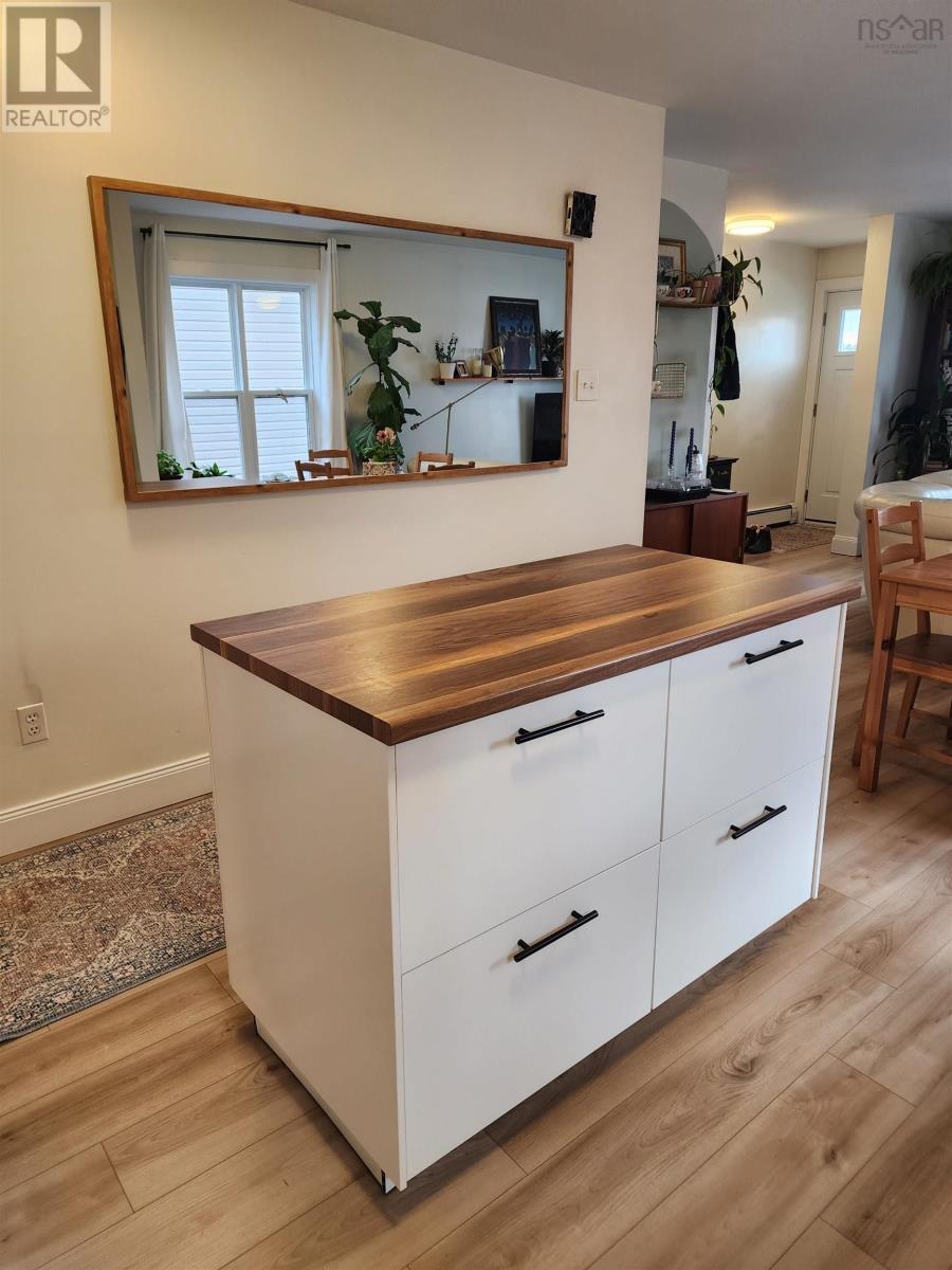 Property 4 of 32 of 391 389-393 Renfrew Street