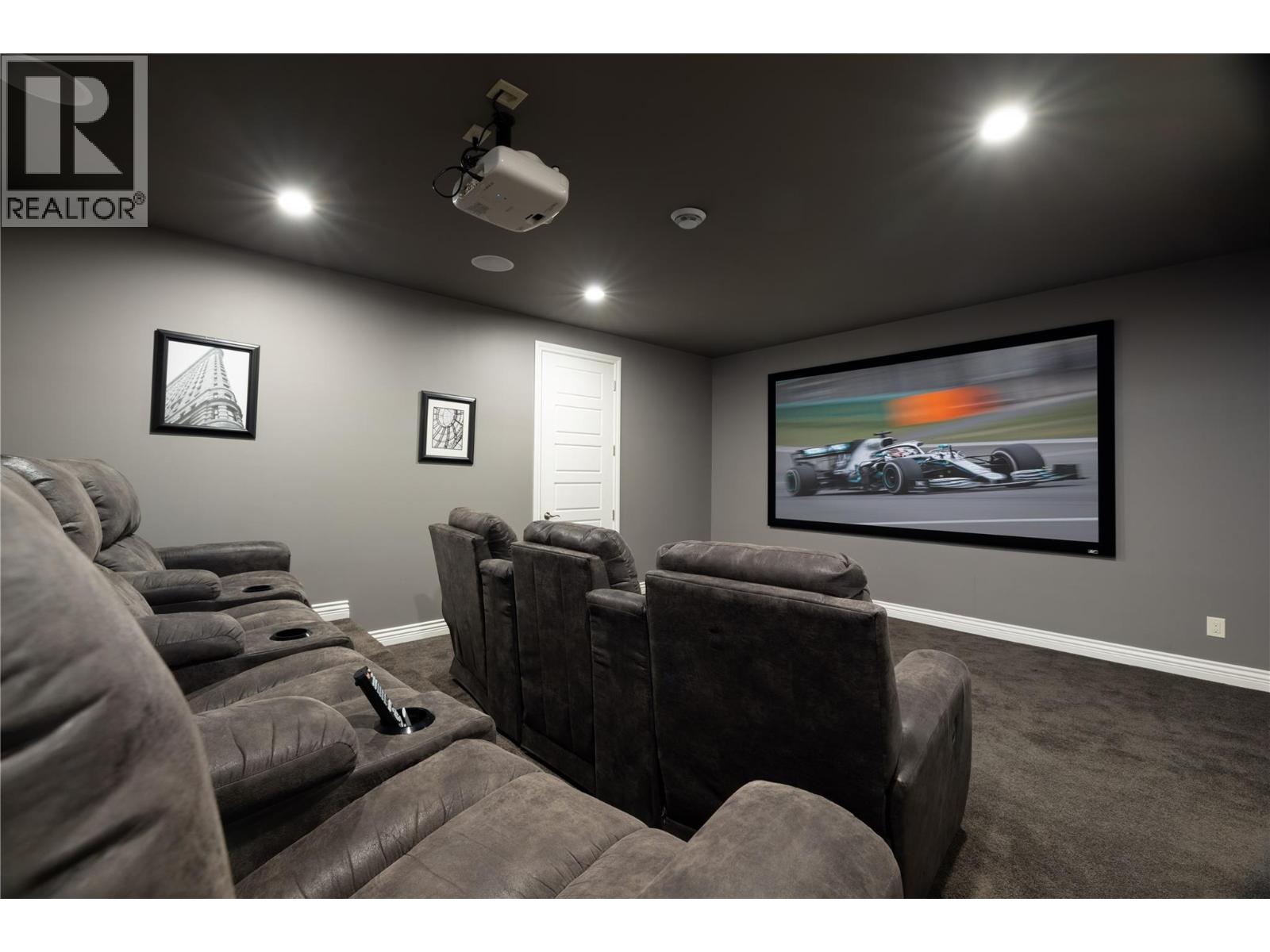  1010 Lamont Court, Kelowna