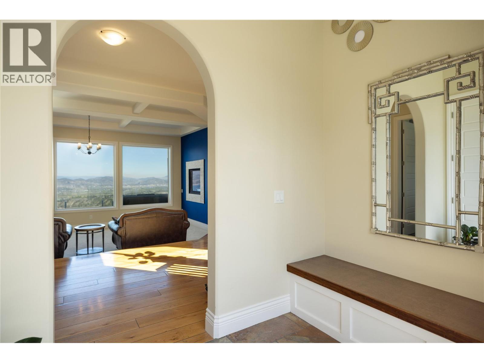  1010 Lamont Court, Kelowna