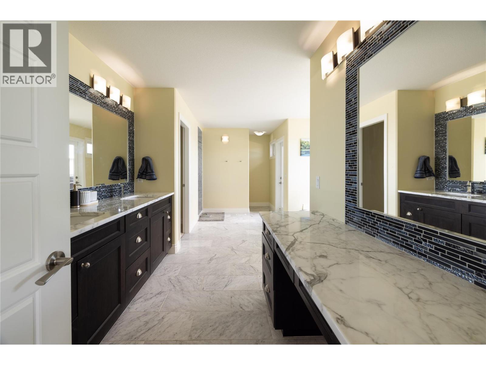  1010 Lamont Court, Kelowna