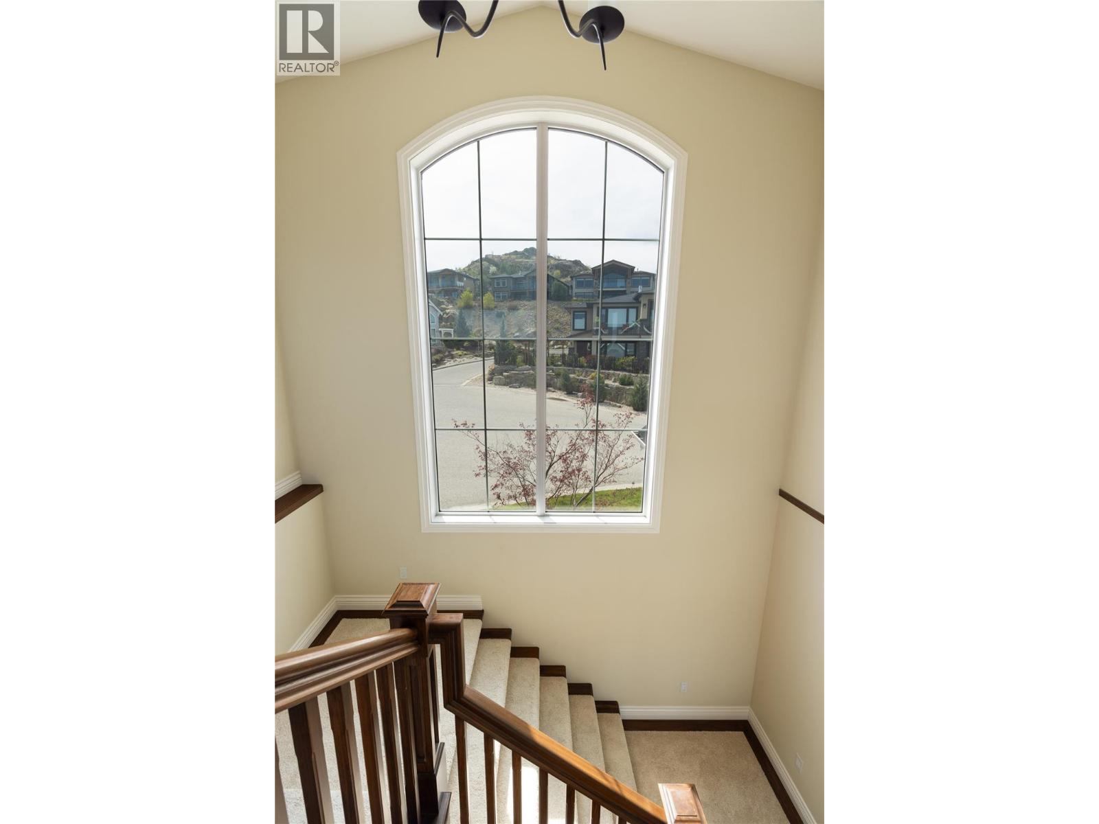 1010 Lamont Court - 20