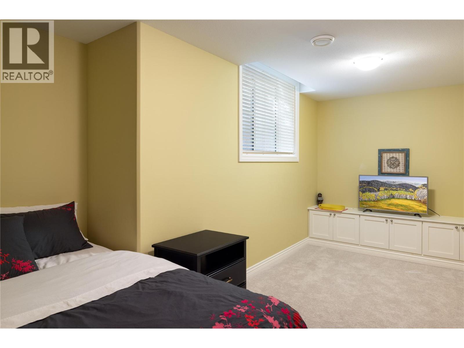  1010 Lamont Court, Kelowna