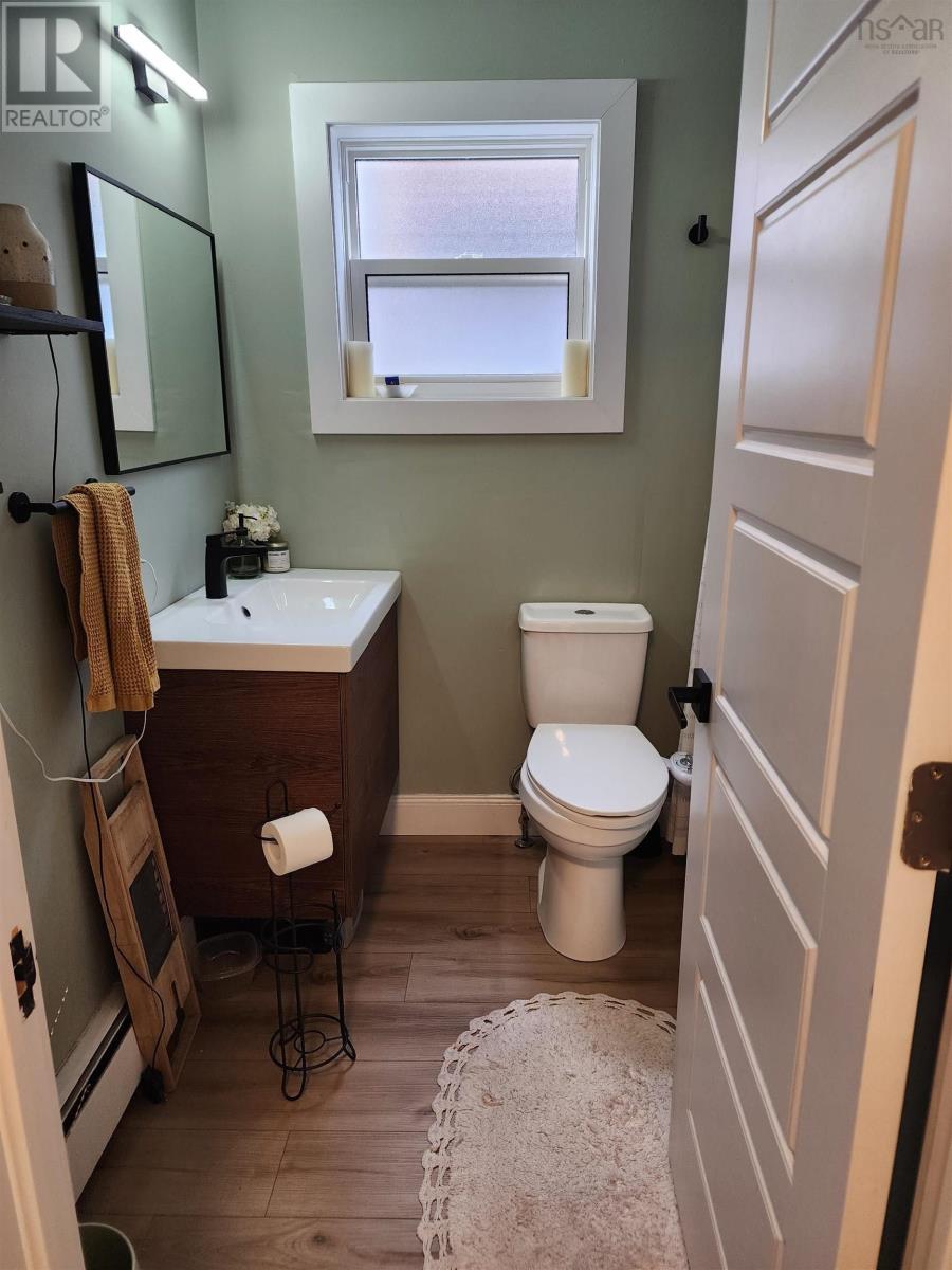 Property 12 of 32 of 391 389-393 Renfrew Street