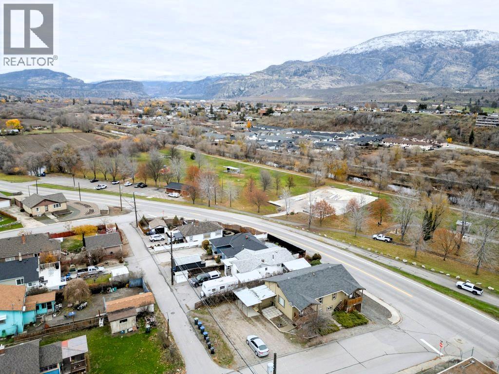  428 HILLCREST Avenue, Oliver