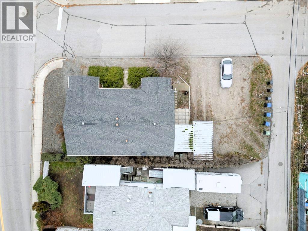  428 HILLCREST Avenue, Oliver