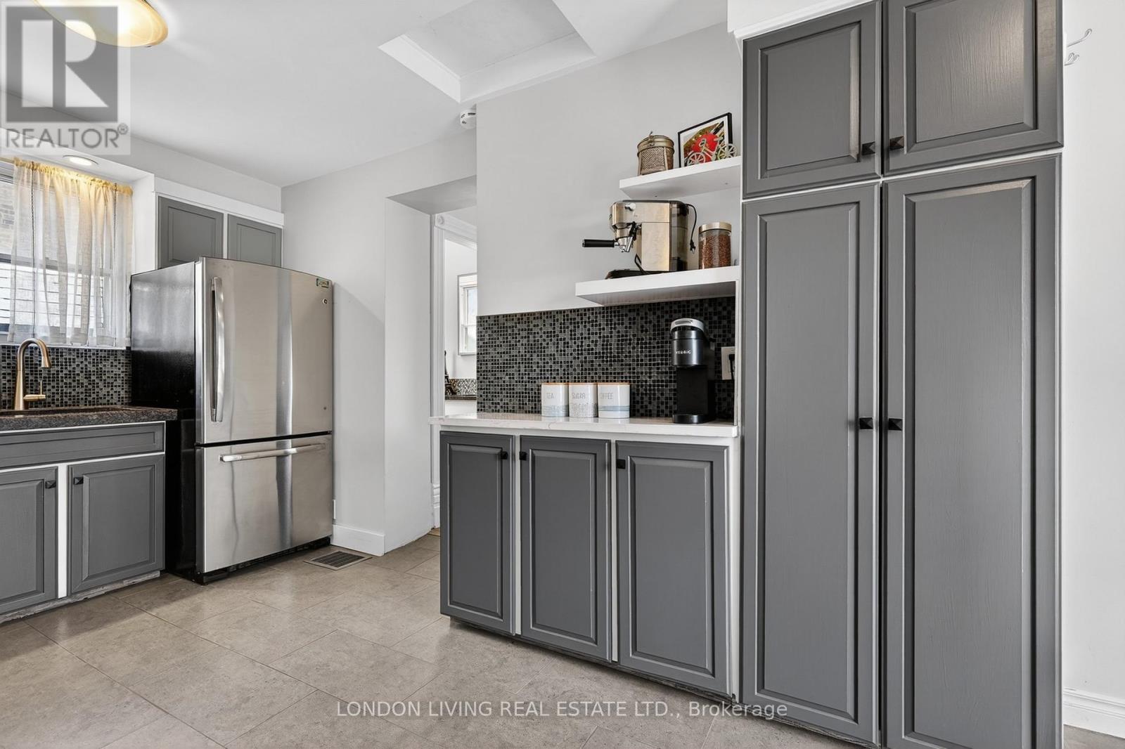 141 BRUCE STREET - 12
