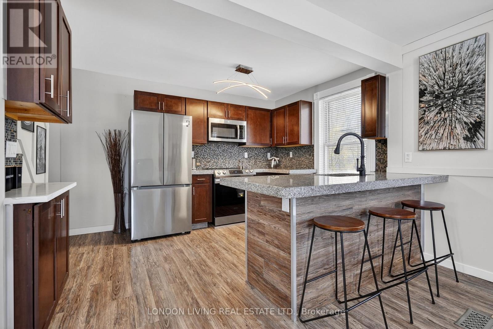 141 BRUCE STREET - 22