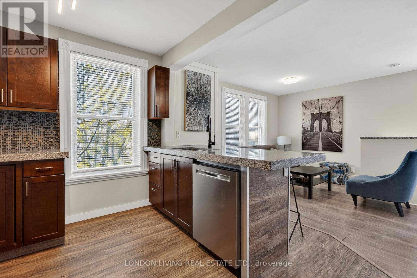 141 BRUCE STREET - 25
