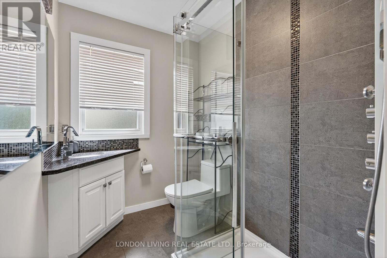 141 BRUCE STREET - 31
