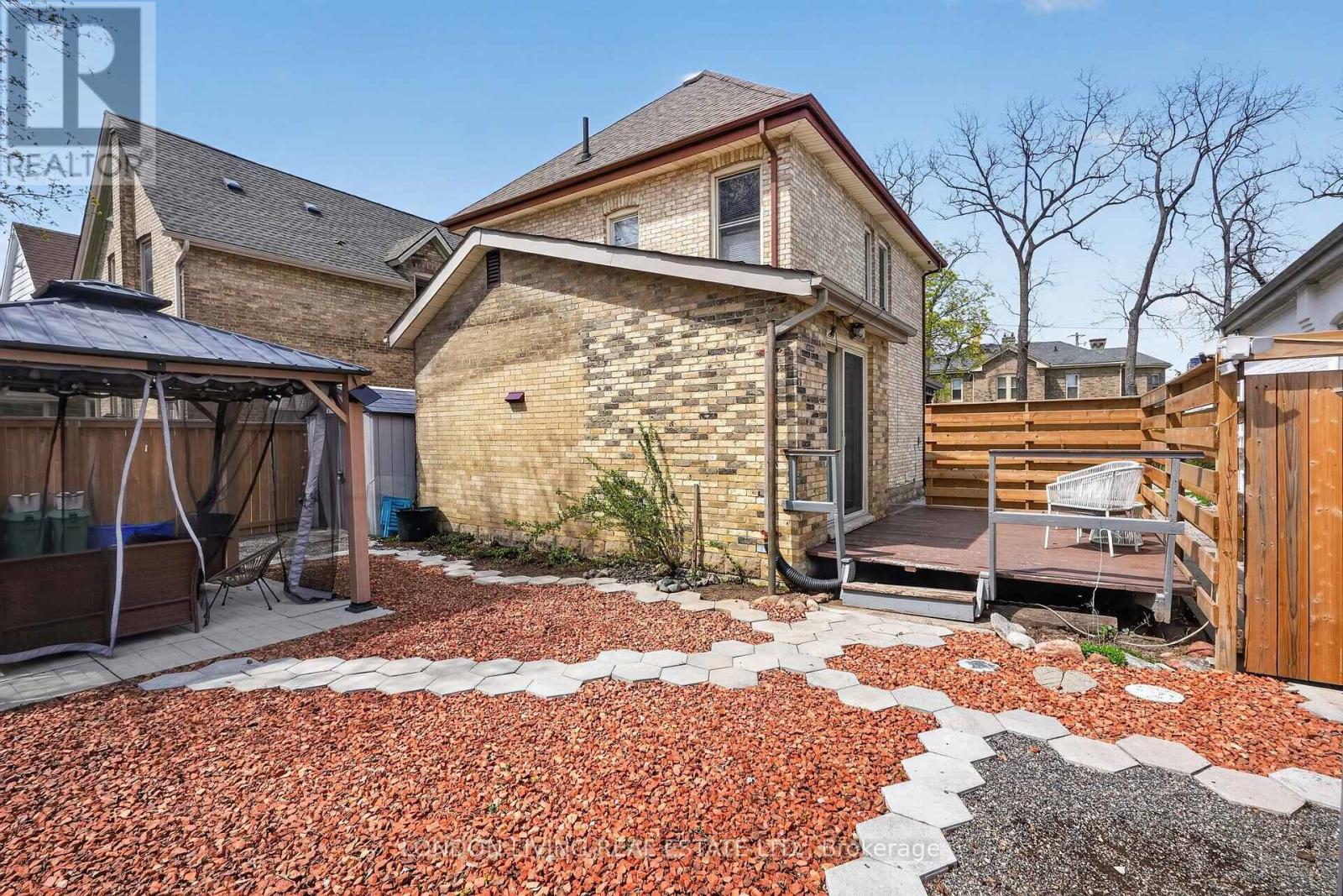 141 BRUCE STREET - 46