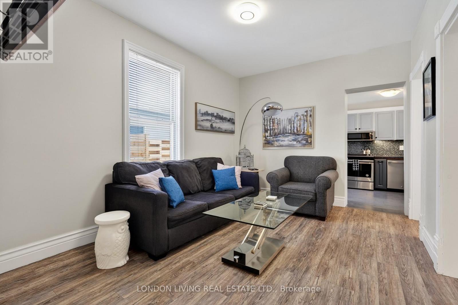 141 BRUCE STREET - 8