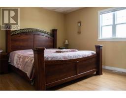 122-122A Coster Street thumbnail 7