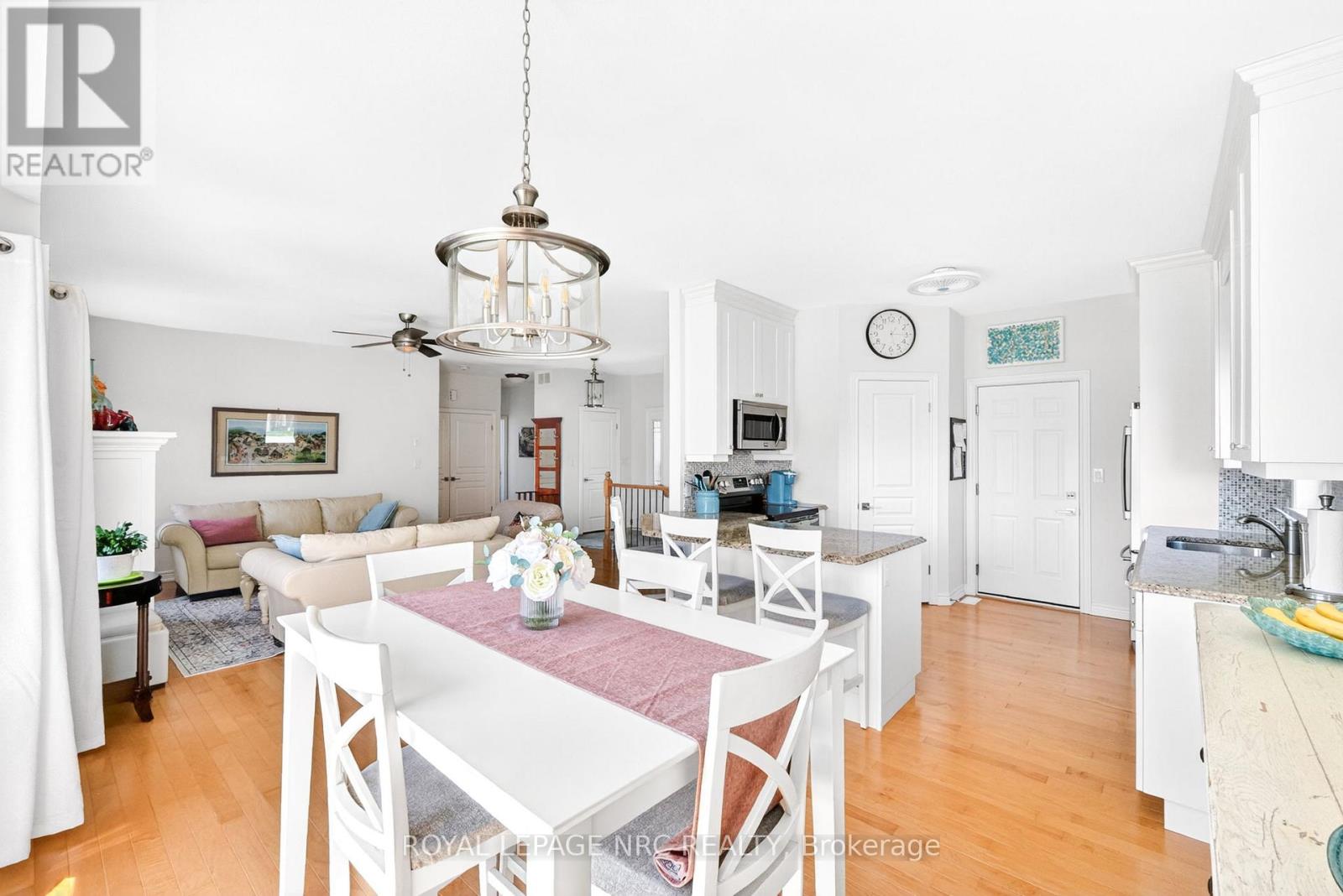 30 DRUMMOND CRESCENT - 14