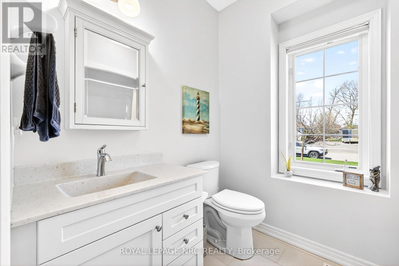 30 DRUMMOND CRESCENT - 26