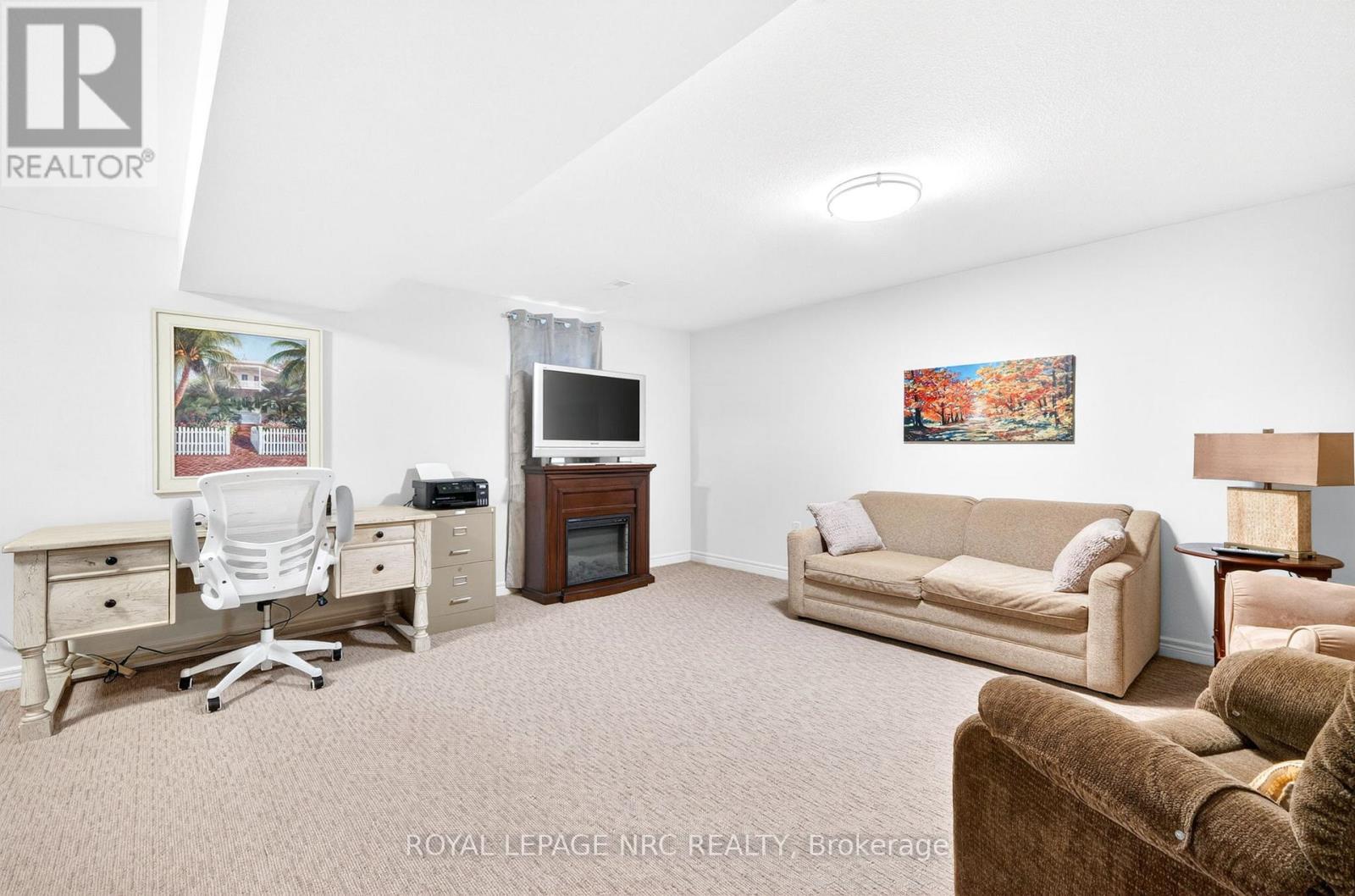 30 DRUMMOND CRESCENT - 30