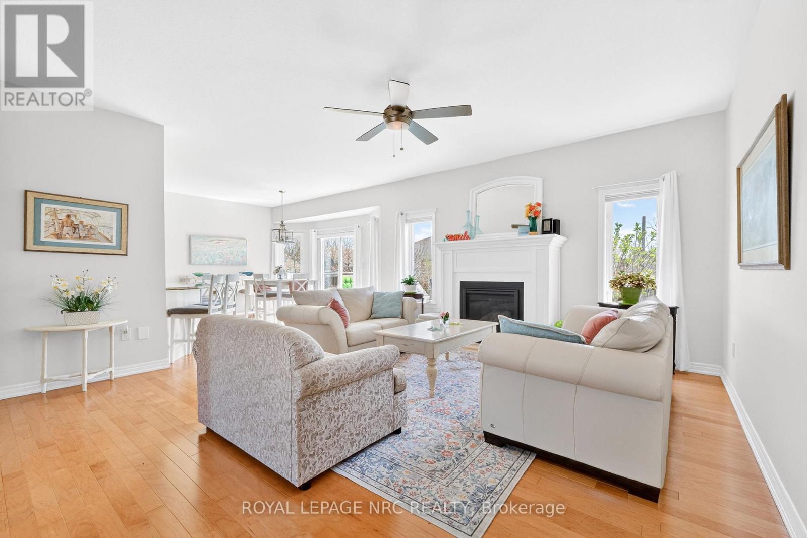 30 DRUMMOND CRESCENT - 4