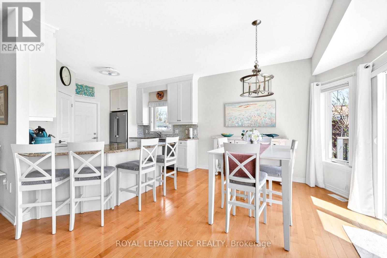 30 DRUMMOND CRESCENT - 7