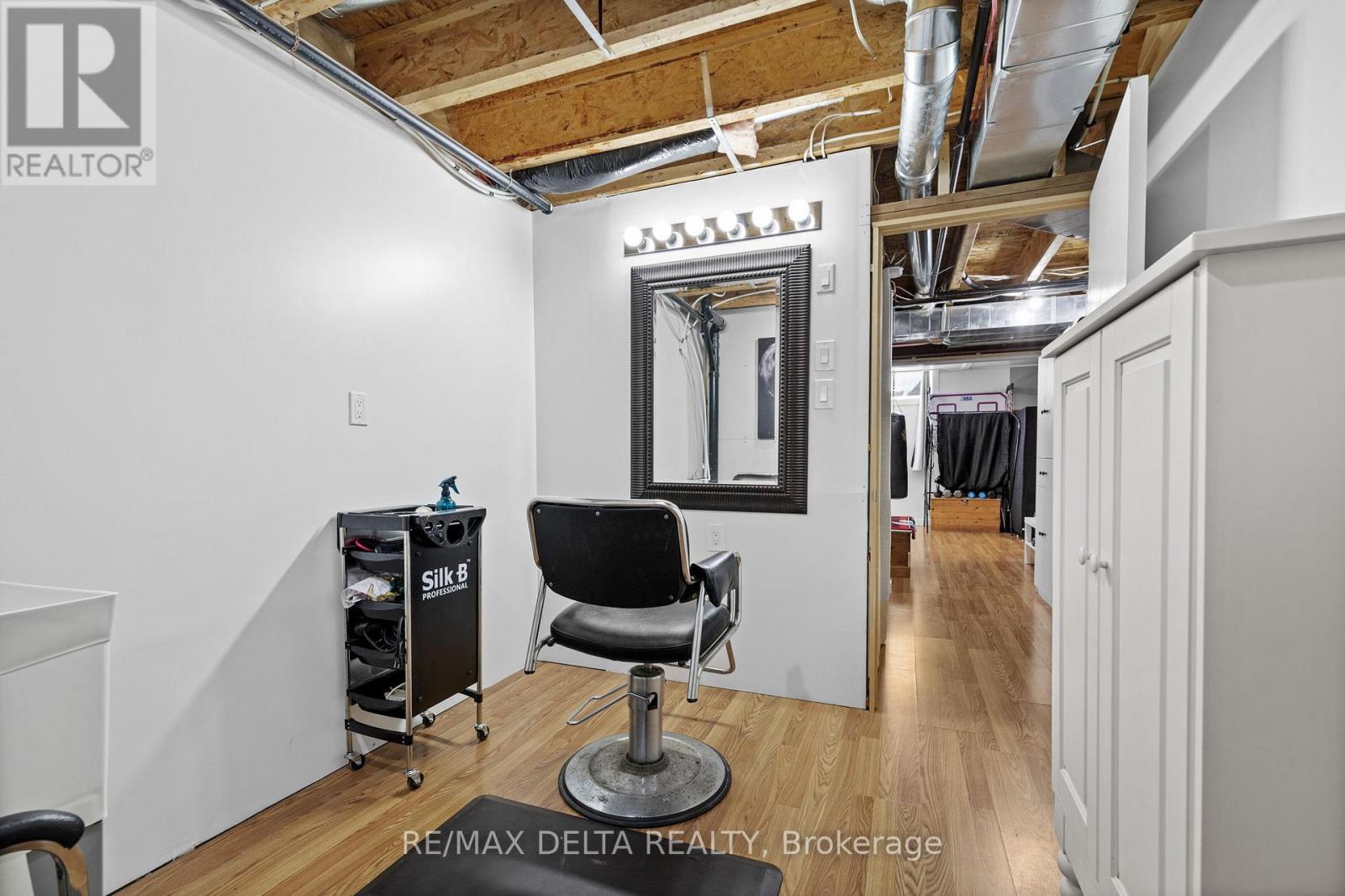 221 MERCURY STREET — photo 40