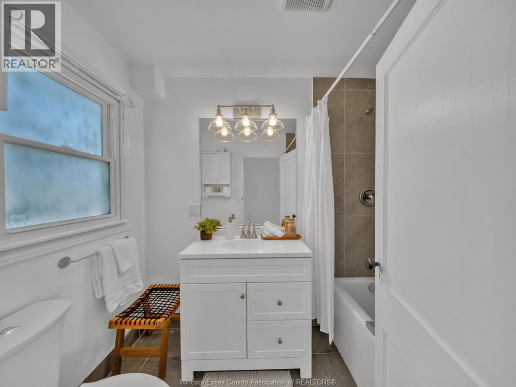 32 PULLEY ROAD - 44