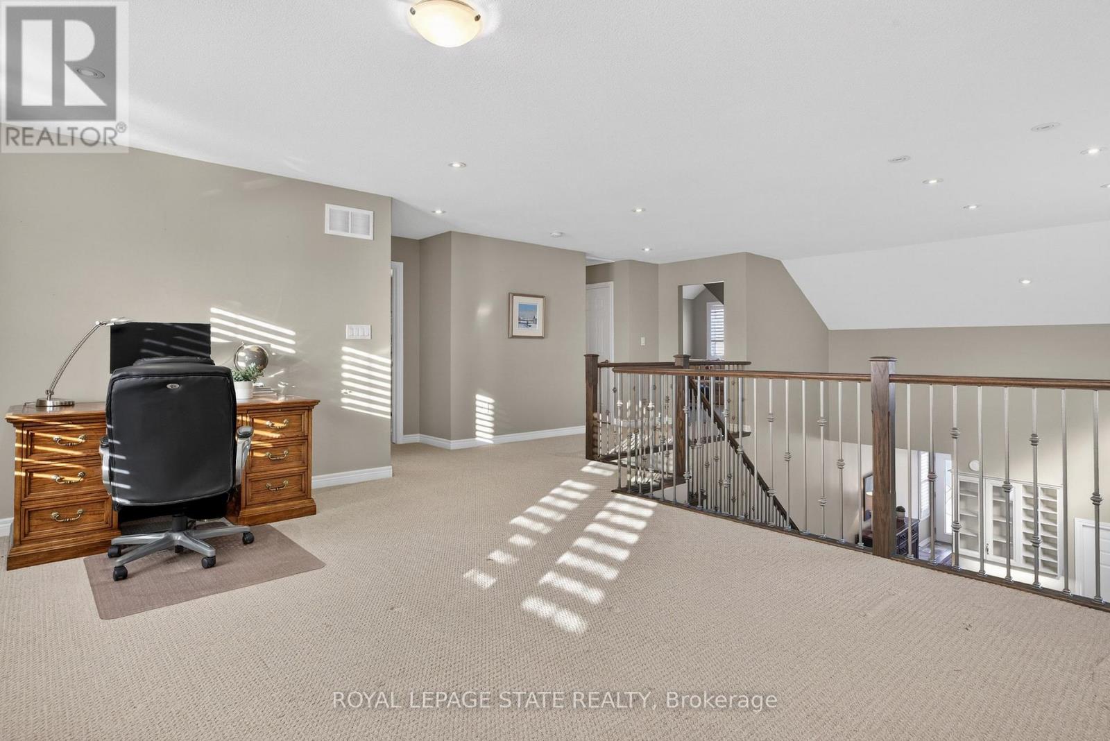 27 BLACK WALNUT CRESCENT — photo 28