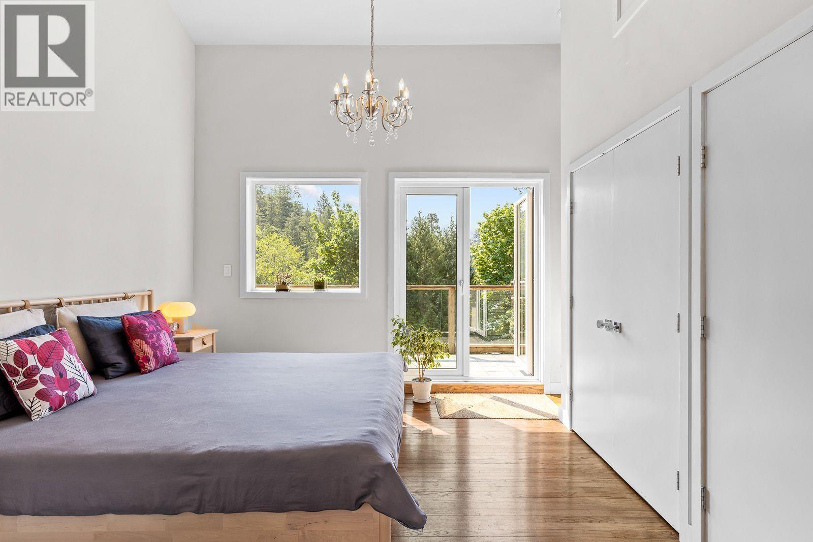 6965 MARINE DRIVE, West Vancouver