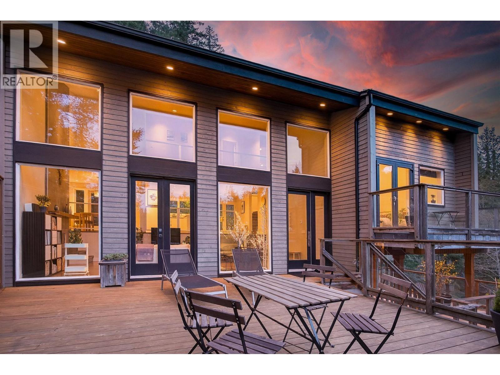 6965 MARINE DRIVE, West Vancouver